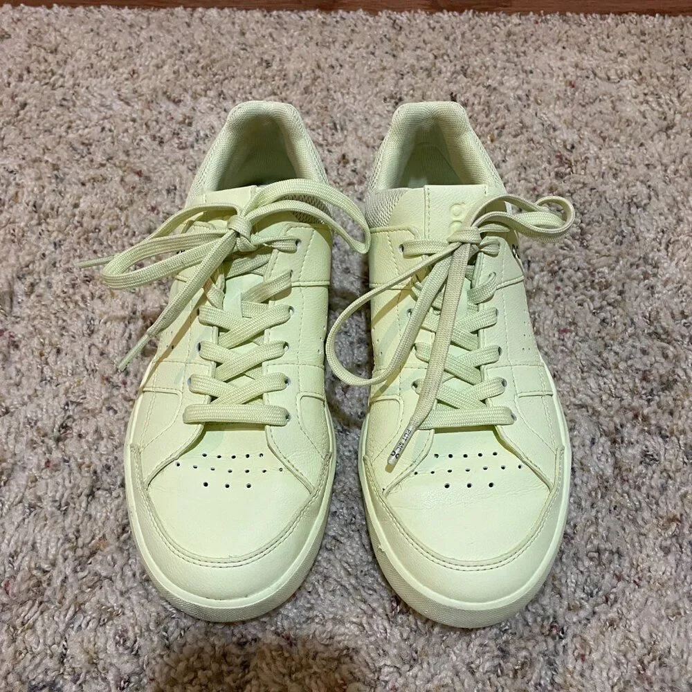 On Running Women's Size 7.5 The Roger Clubhouse Trainers Sneakers Bright Yellow - Picture 2 of 13